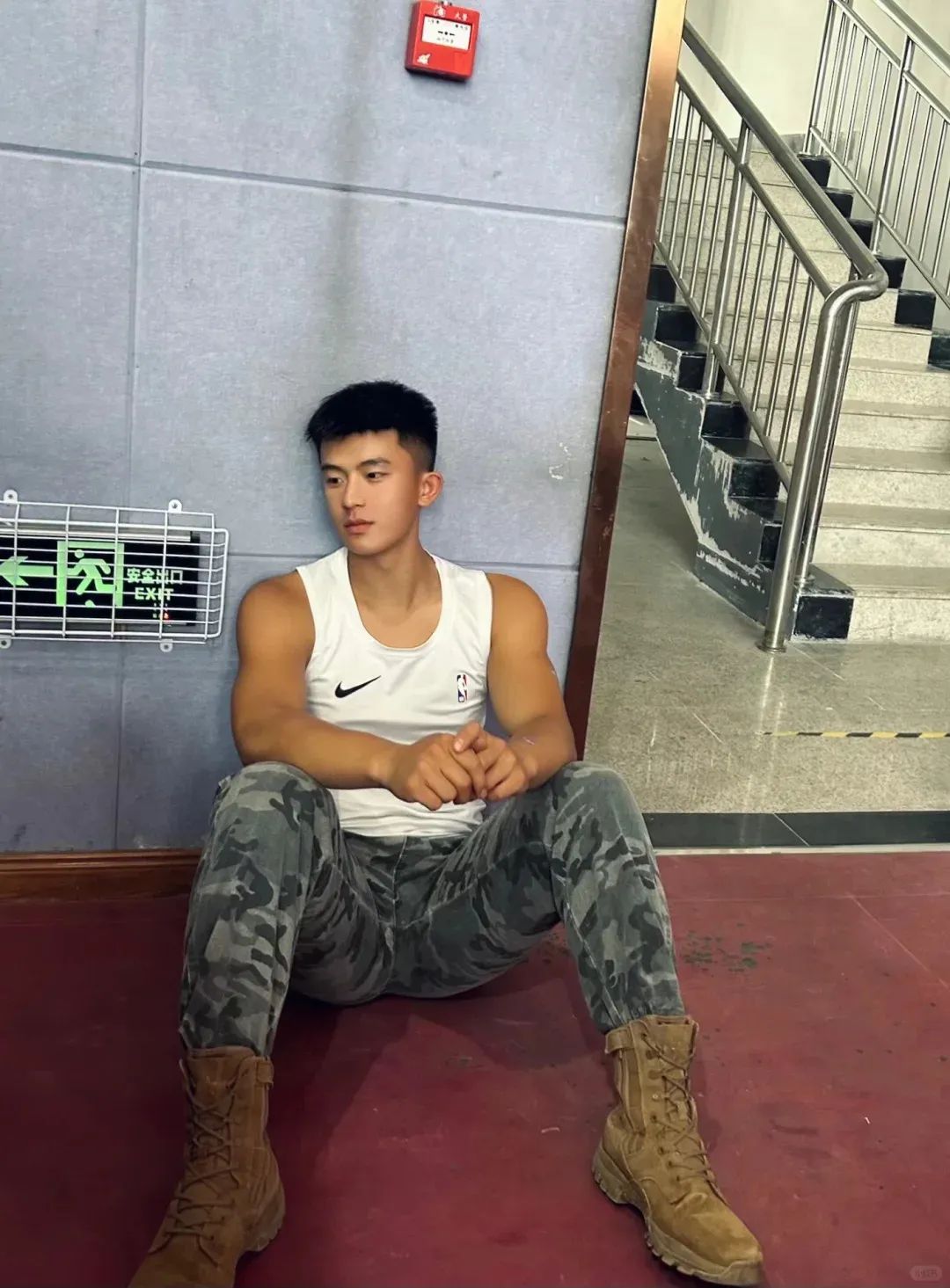 丑帅还是小帅？黑皮寸头山东体育生 | 网红帅哥