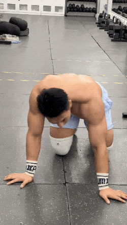 天菜湿身猛男在线撩，都谁在谈？