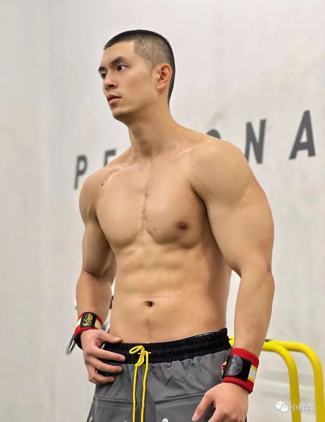 天啦！邓举海居然这么帅了吗？！