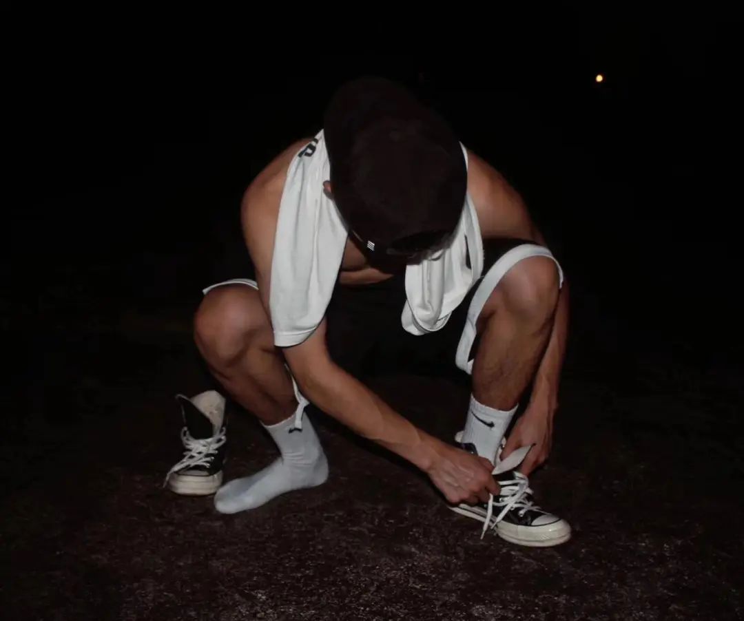 退役武警“热辣肌霸”，野性骑行让人心跳加速！