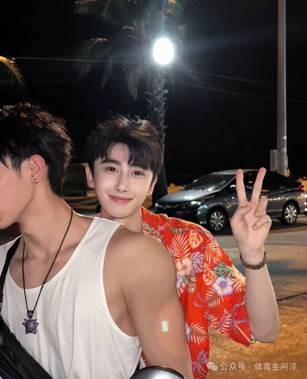 圈内百万博主塌房?一周换一个男友,这速度比换衣服还勤........ 圈内百万博主塌房?一周换一个男友,这速度比换衣服还勤........