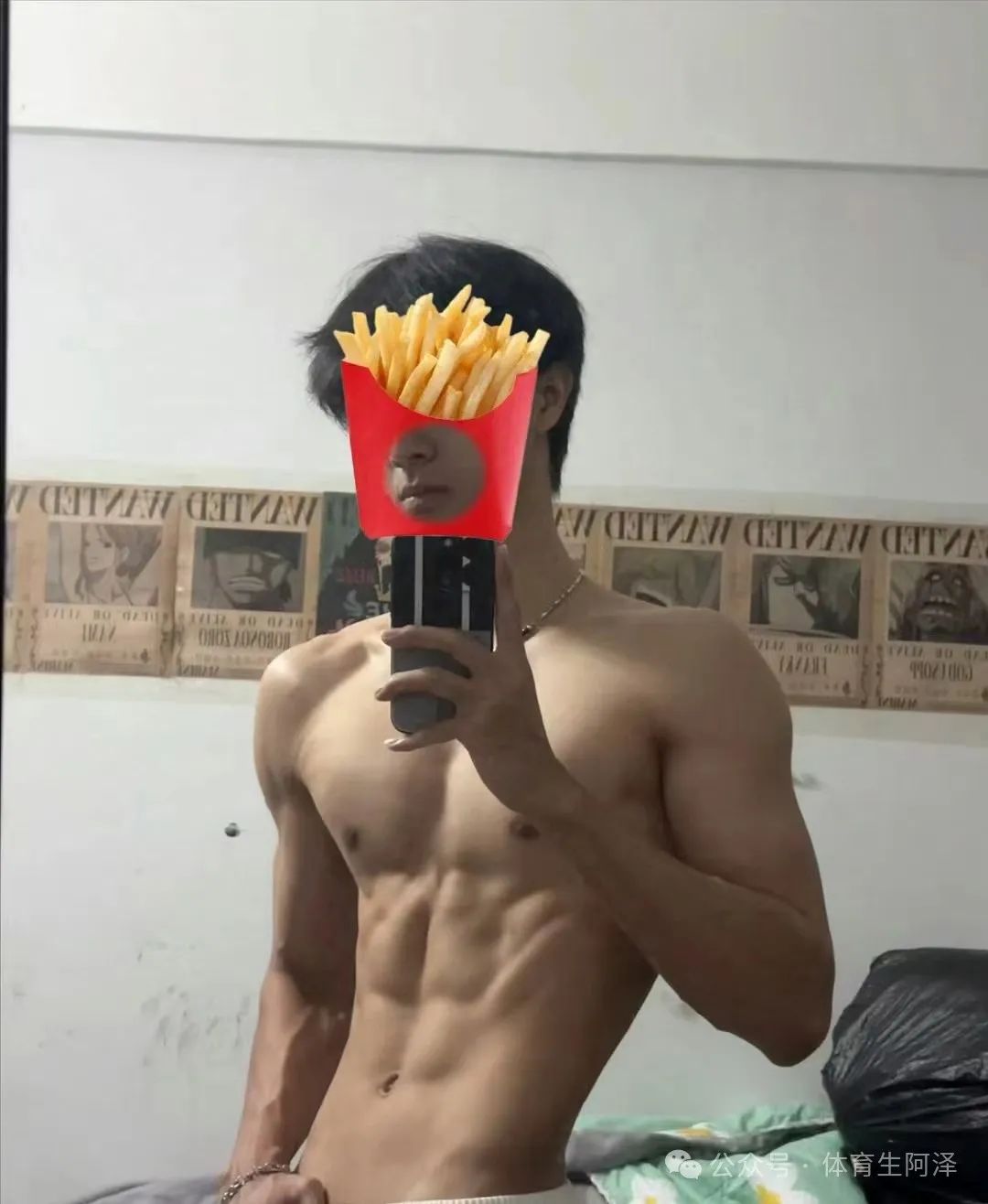宽肩窄腰大狼狗，掌管腹肌的神......