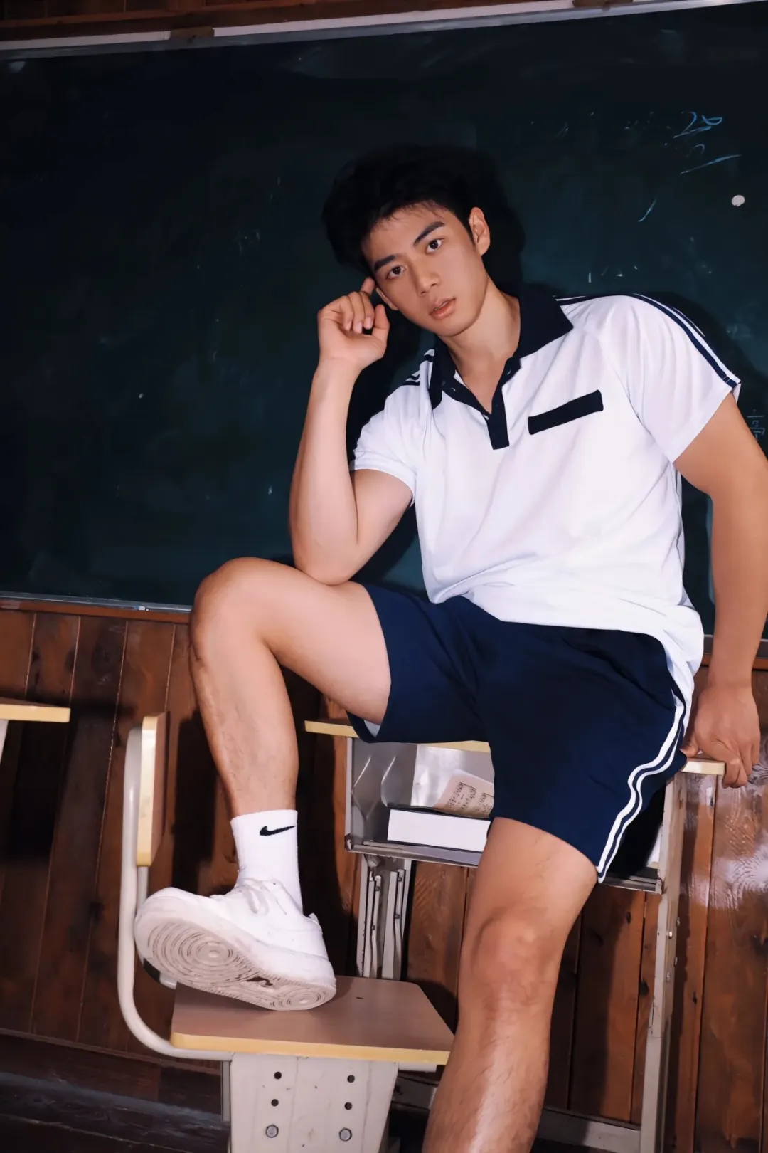 成都 22 岁足球体育生男大，这么可爱，谁看不迷糊？