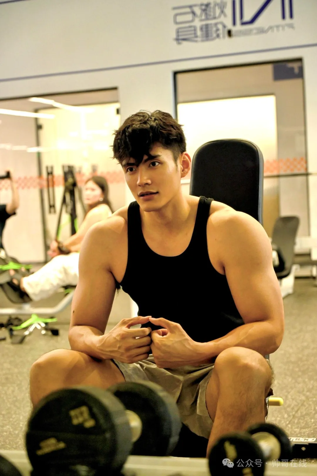 193CM 大长腿健身帅哥，可以和你谈恋爱吗？