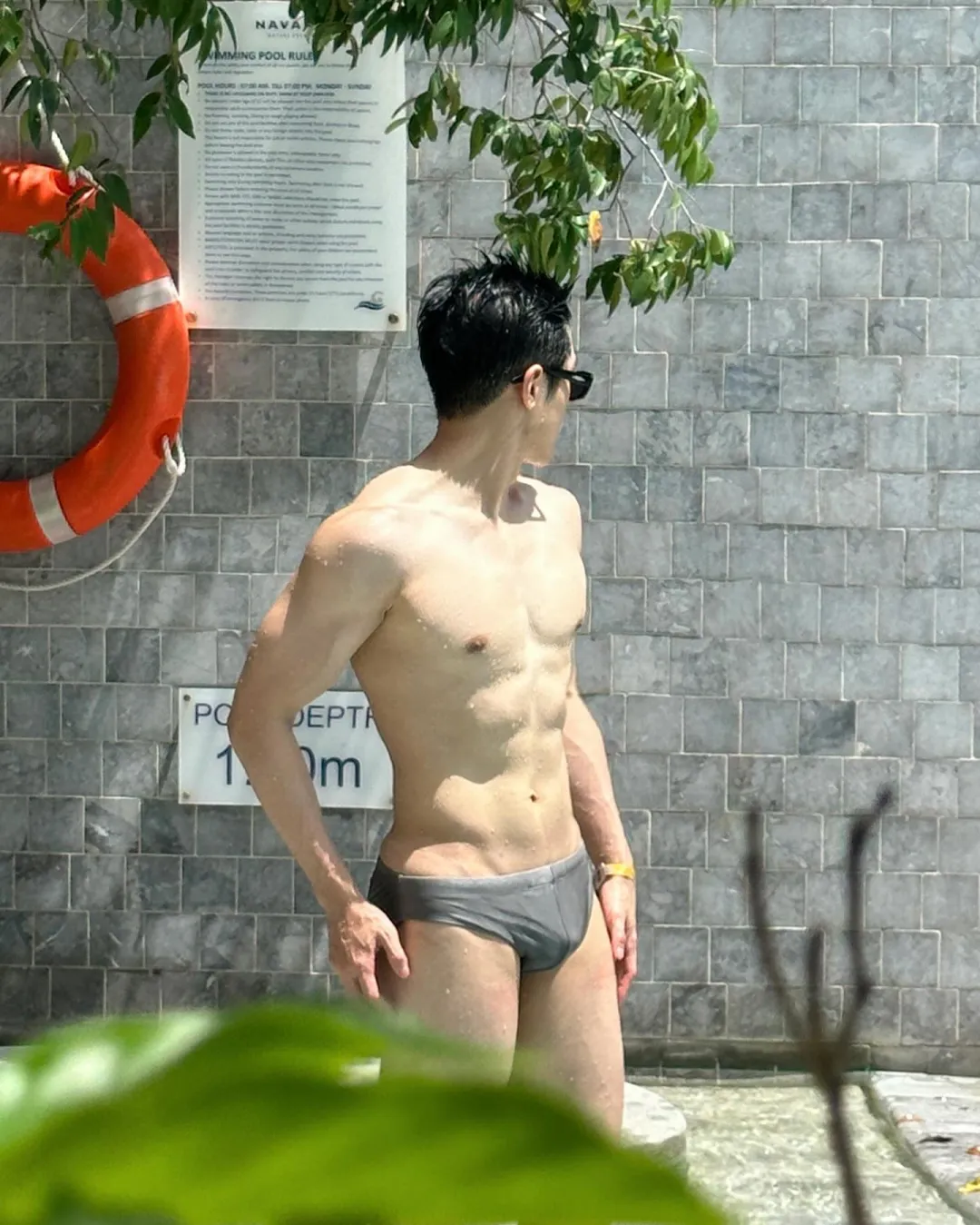 时尚圈新晋男神 " 巨大梁仔 ": 从北服走出的型男养成记