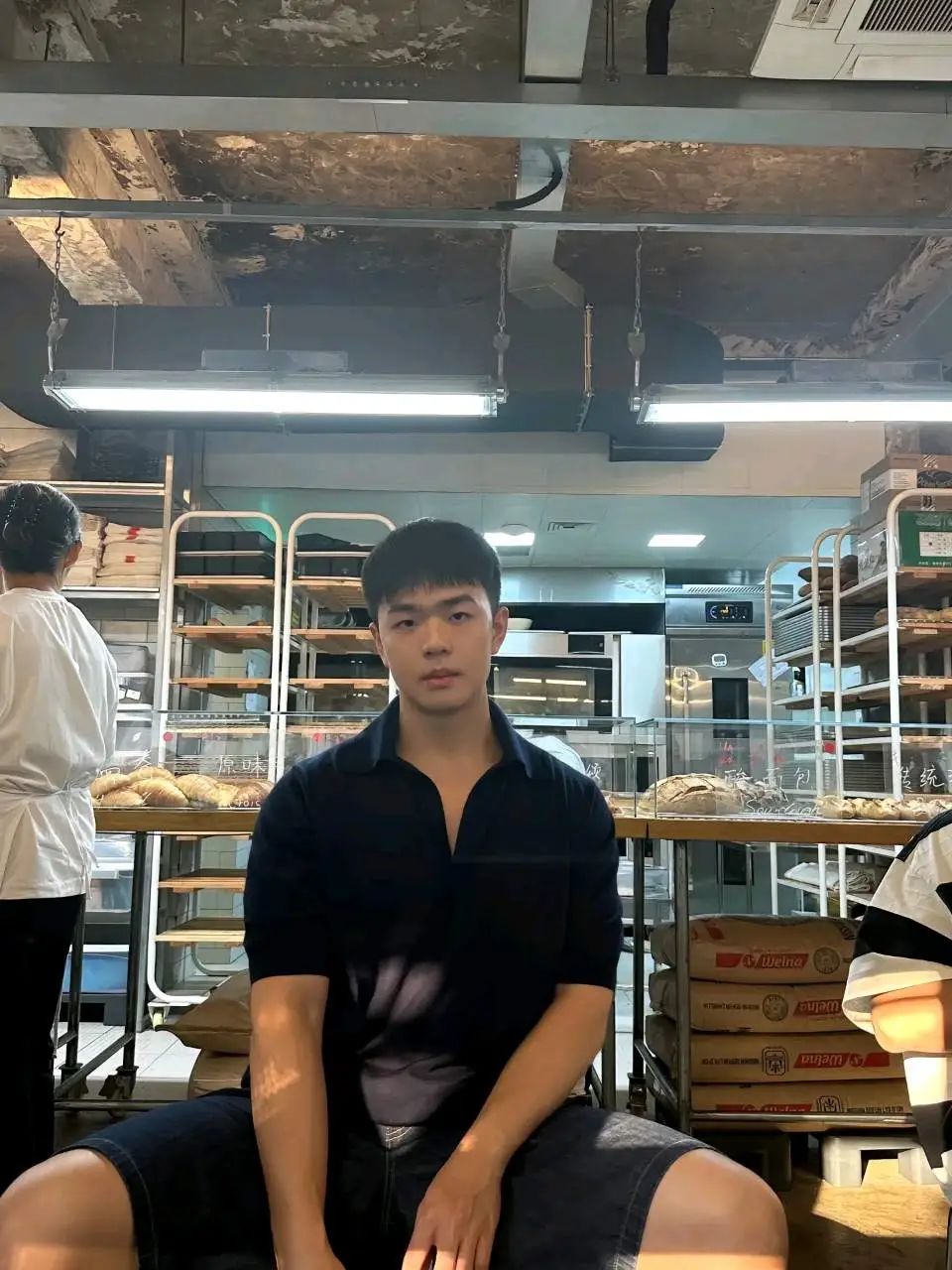 海边黑三角内裤薄肌小奶狗，谁的基达又响了？