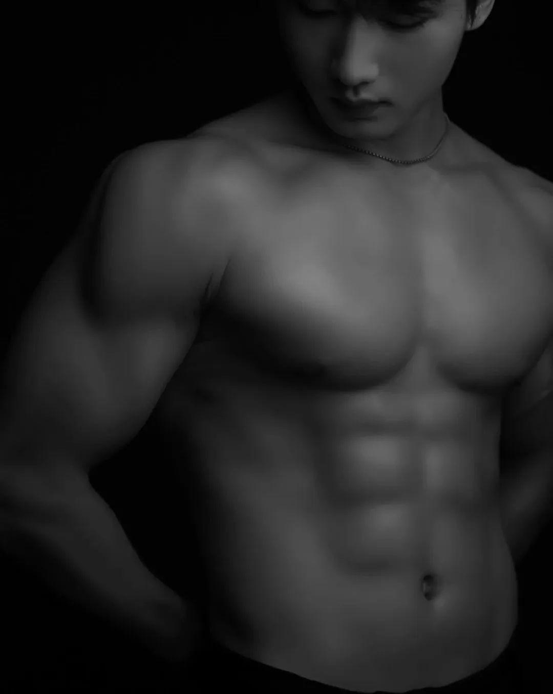 187cm 粗大性感肌肉男菩萨！