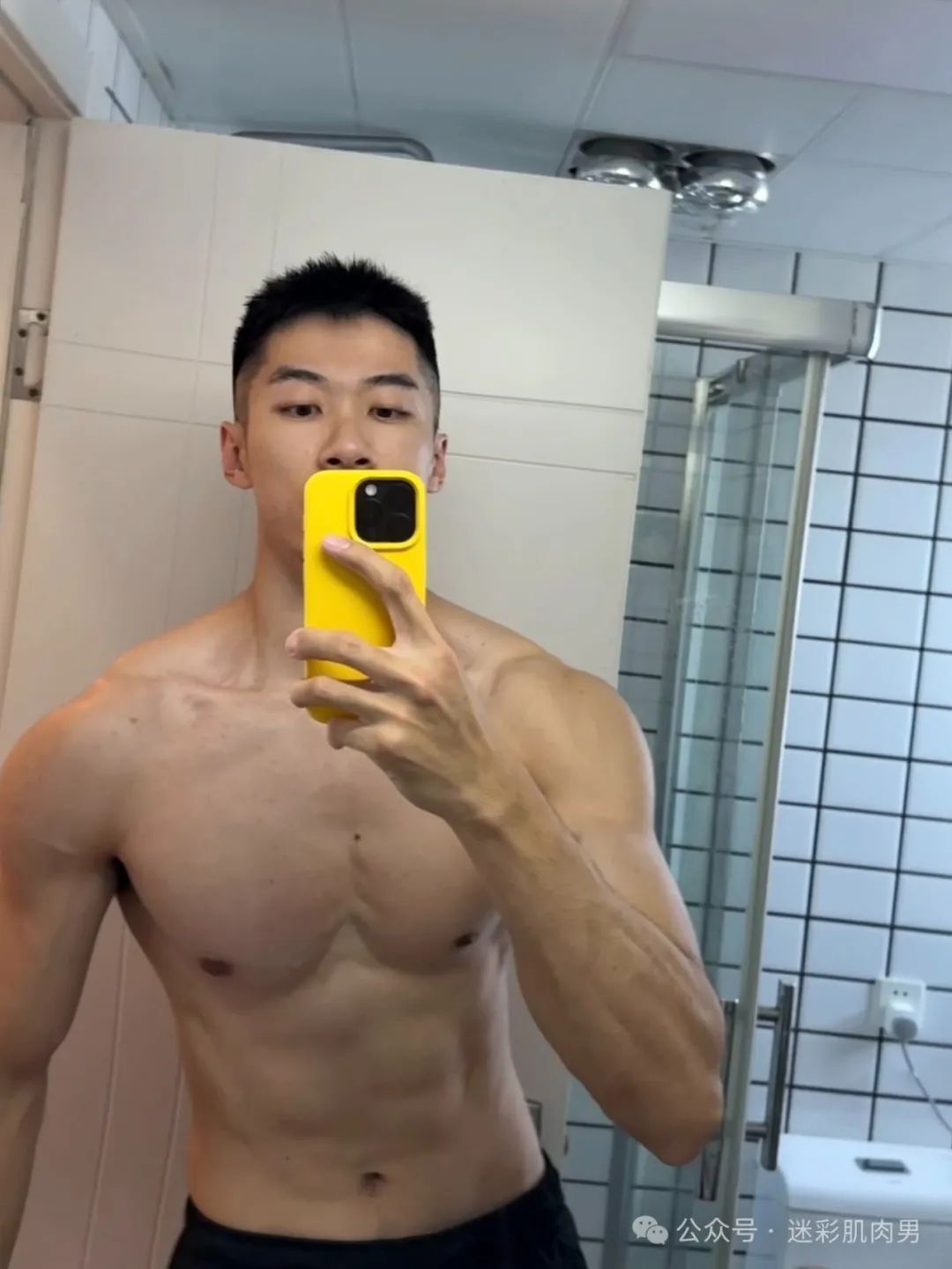 臭大力力新视频被翻出来啦。天呐让人不淡定了！！