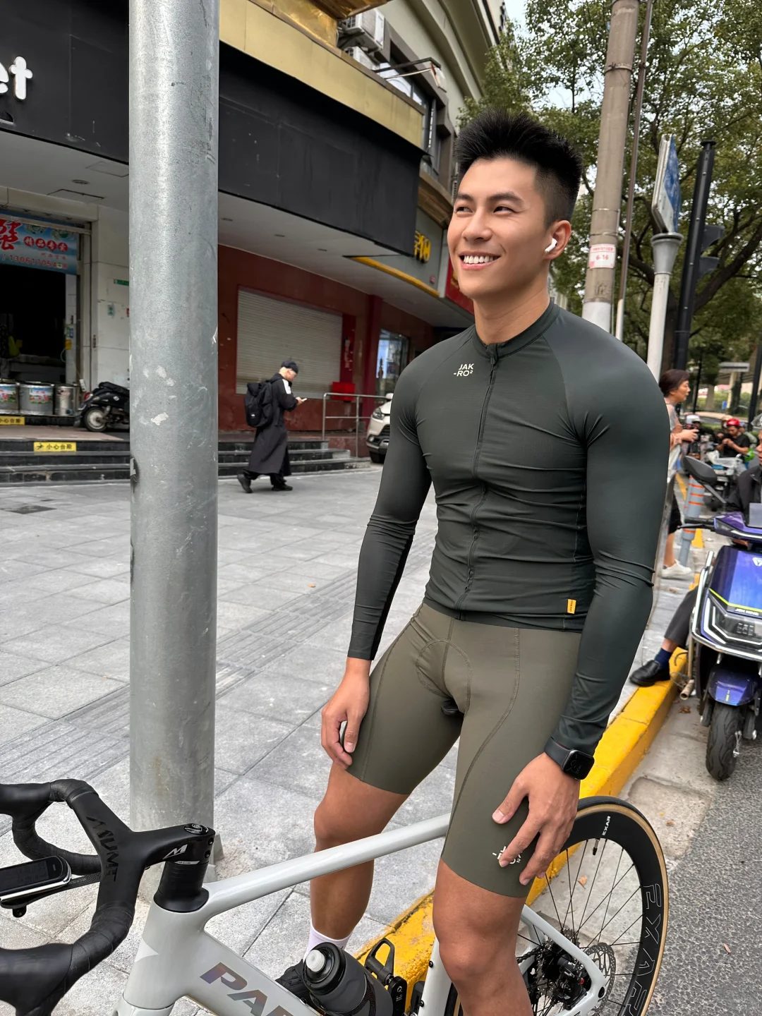 退伍小哥哥清爽短发脂包肌，帅到让人沦陷