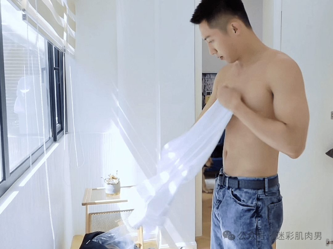 黄景瑜穿西裤大长腿也太凸啦？视频也太好看了！！