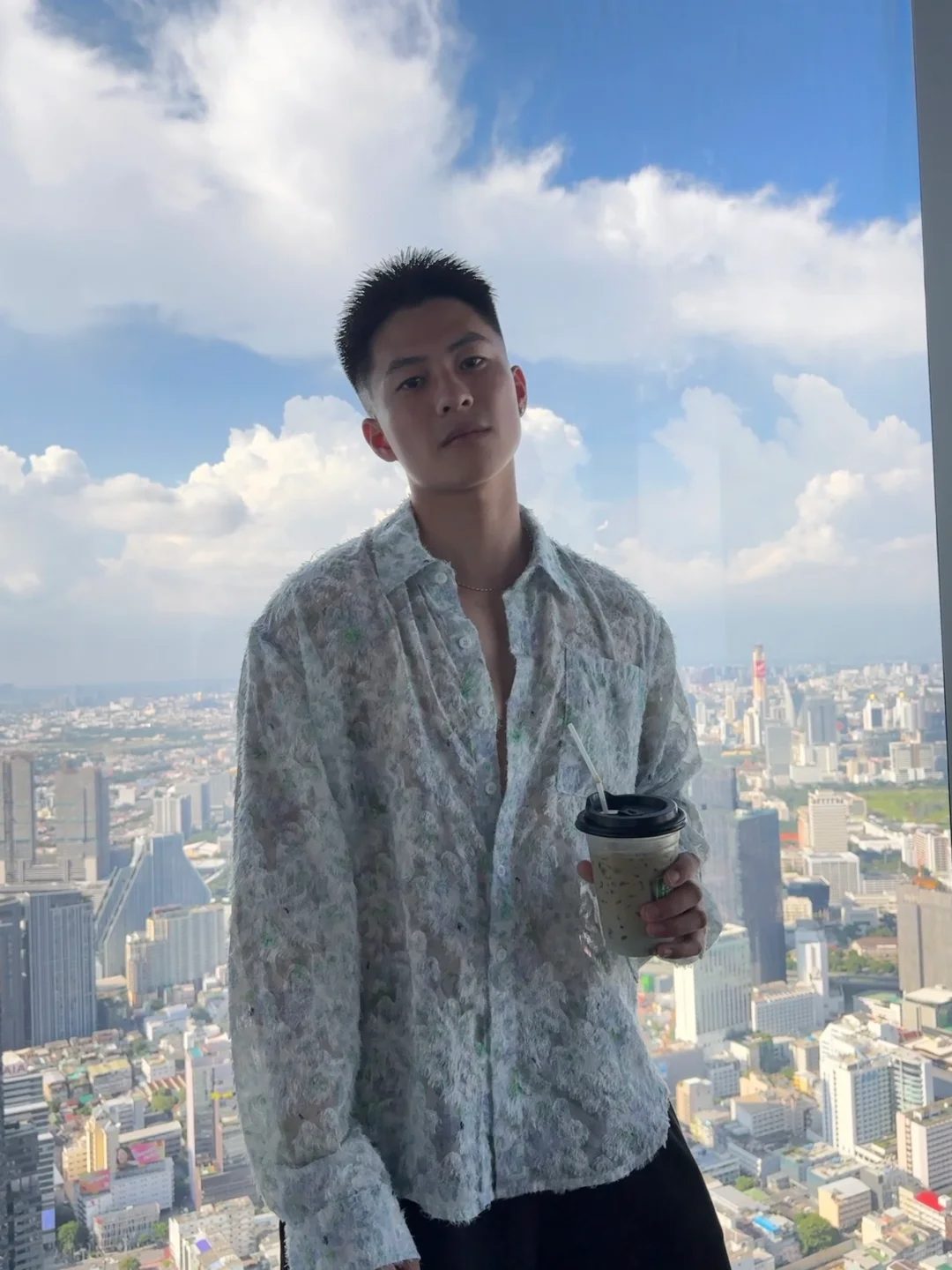 退伍小哥哥清爽短发脂包肌，帅到让人沦陷