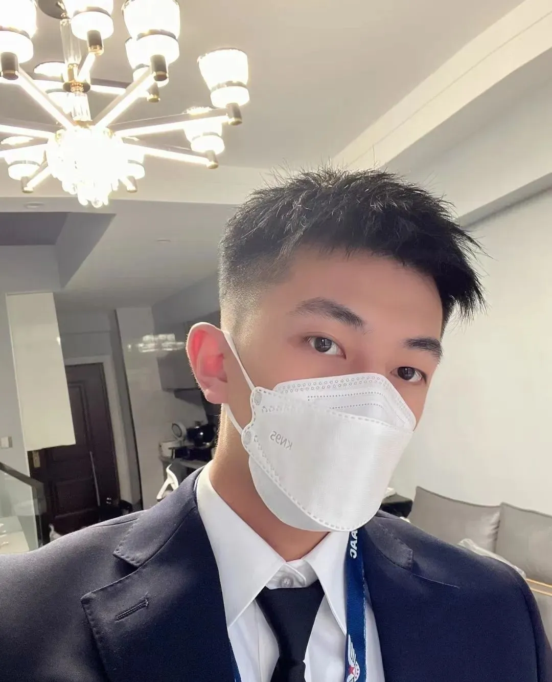 大长腿飞行员帅哥，是心动的感觉！