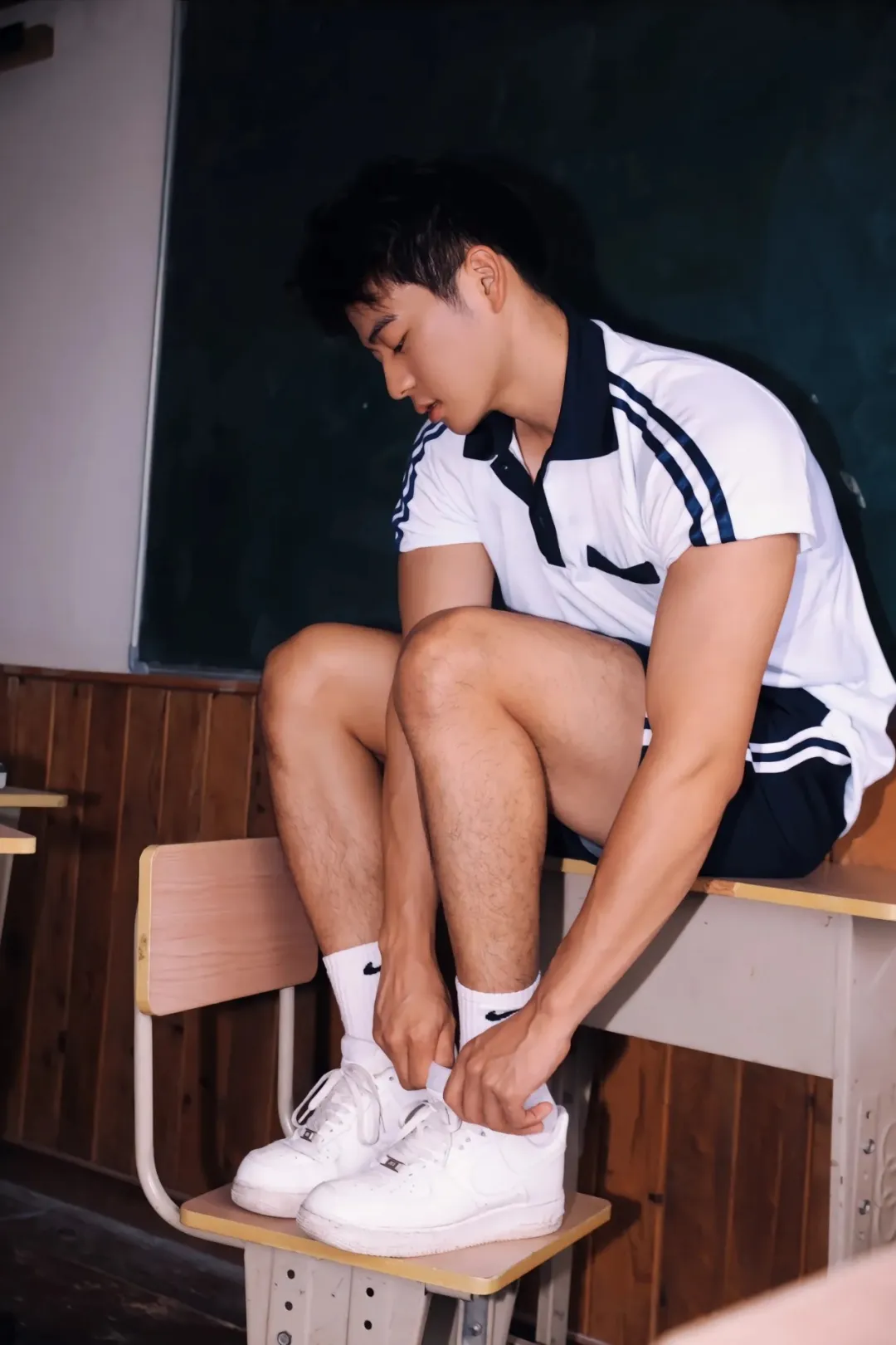 成都 22 岁足球体育生男大，这么可爱，谁看不迷糊？