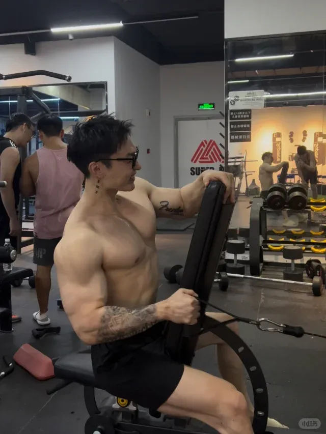 苏州最有料健身房老板，185cm 的男友臂太撩了！