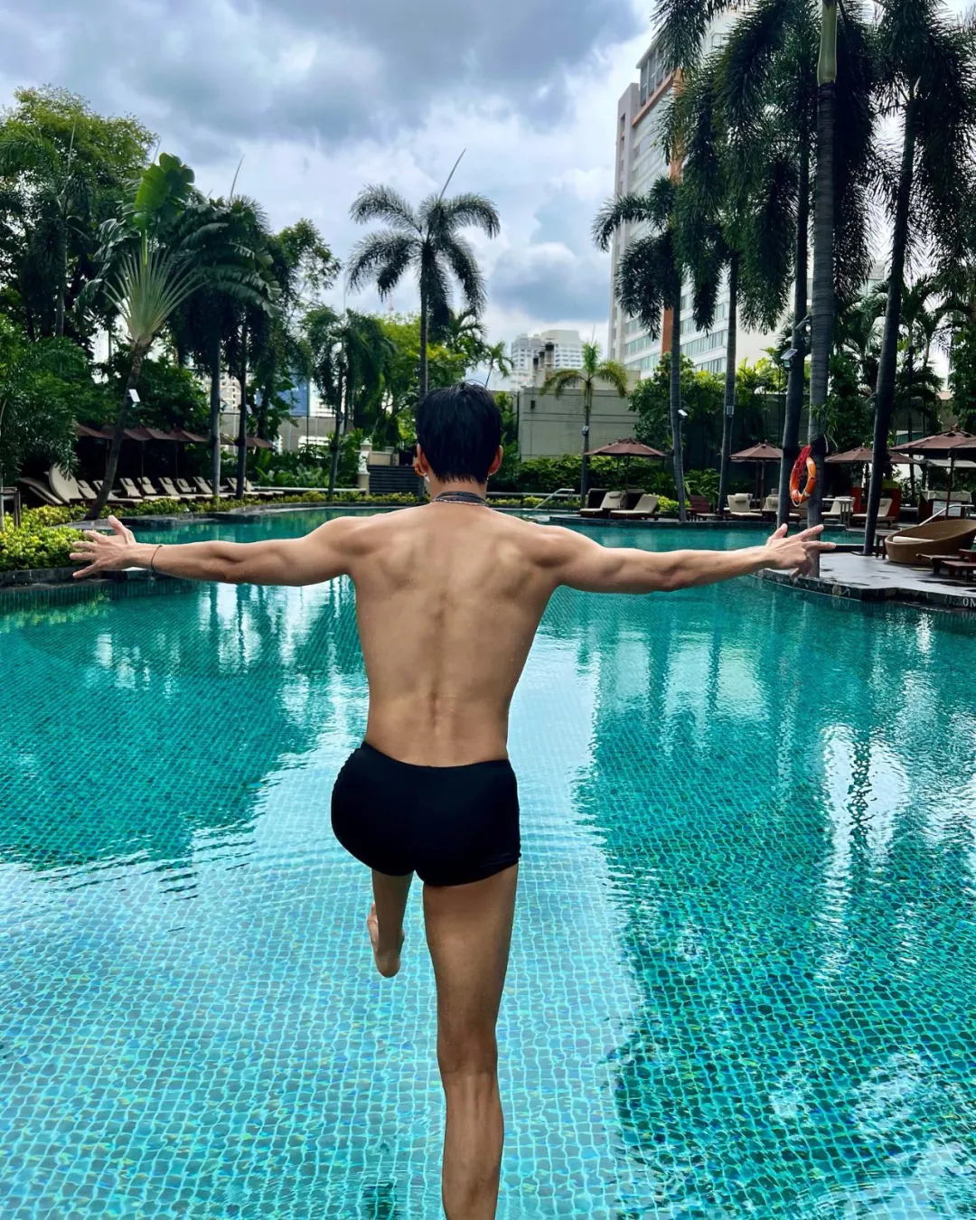 真不把粉丝当外人！韩国演员拍照角度，未免太暧昧了~