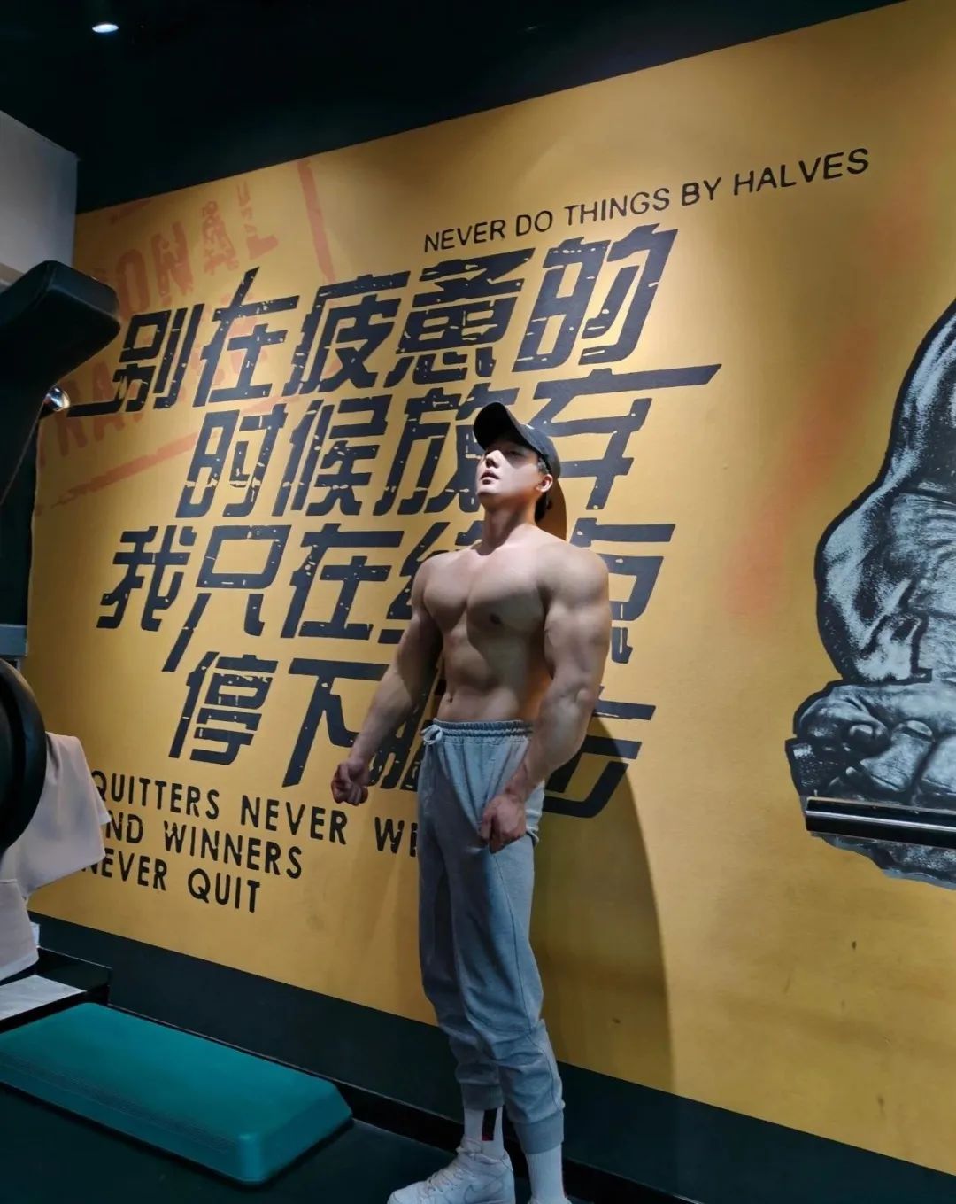187cm 粗大性感肌肉男菩萨！
