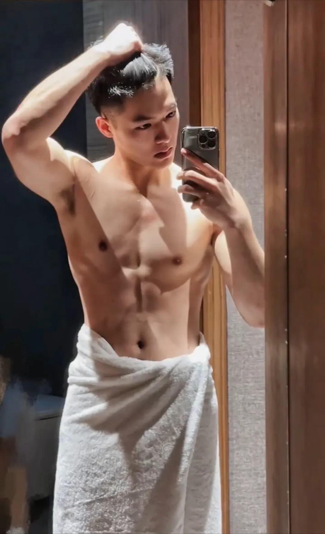 185CM 武汉体育学院篮球特长生，刚出浴有多好看？