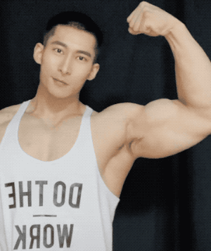 183CM 寸头医生脱掉正装白大褂，实力让网友尖叫！