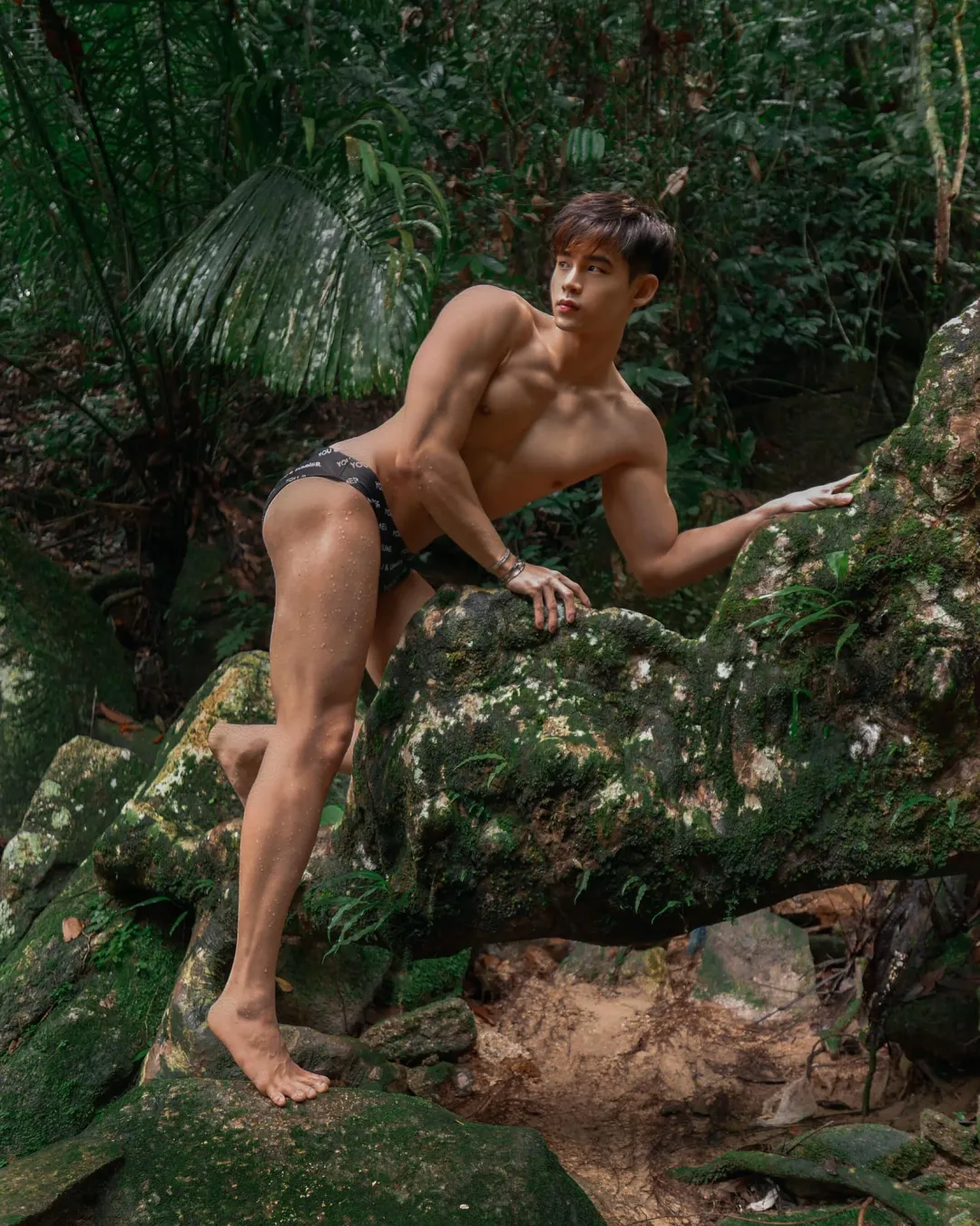 鲜肉时尚网红，草食系运动型男