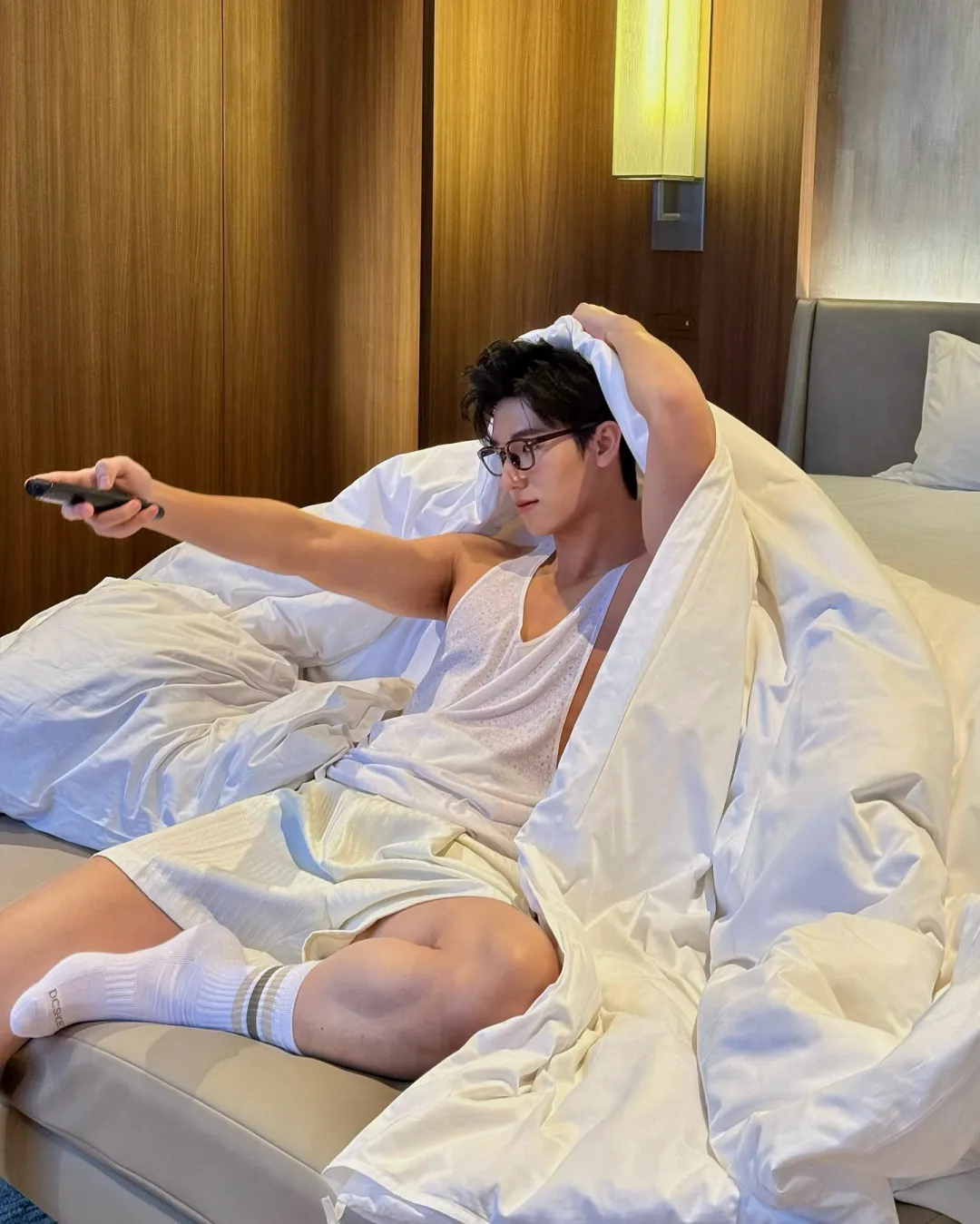 穿白袜、秀翘臀,他俩不愧是泰国娱乐圈营业天花板! 穿白袜、秀翘臀,他俩不愧是泰国娱乐圈营业天花板!