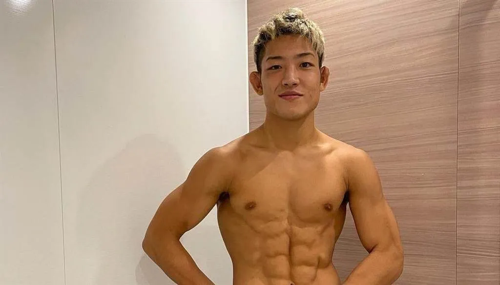 亚洲最帅格斗运动员，两万块竟“卖”断直男下海路？