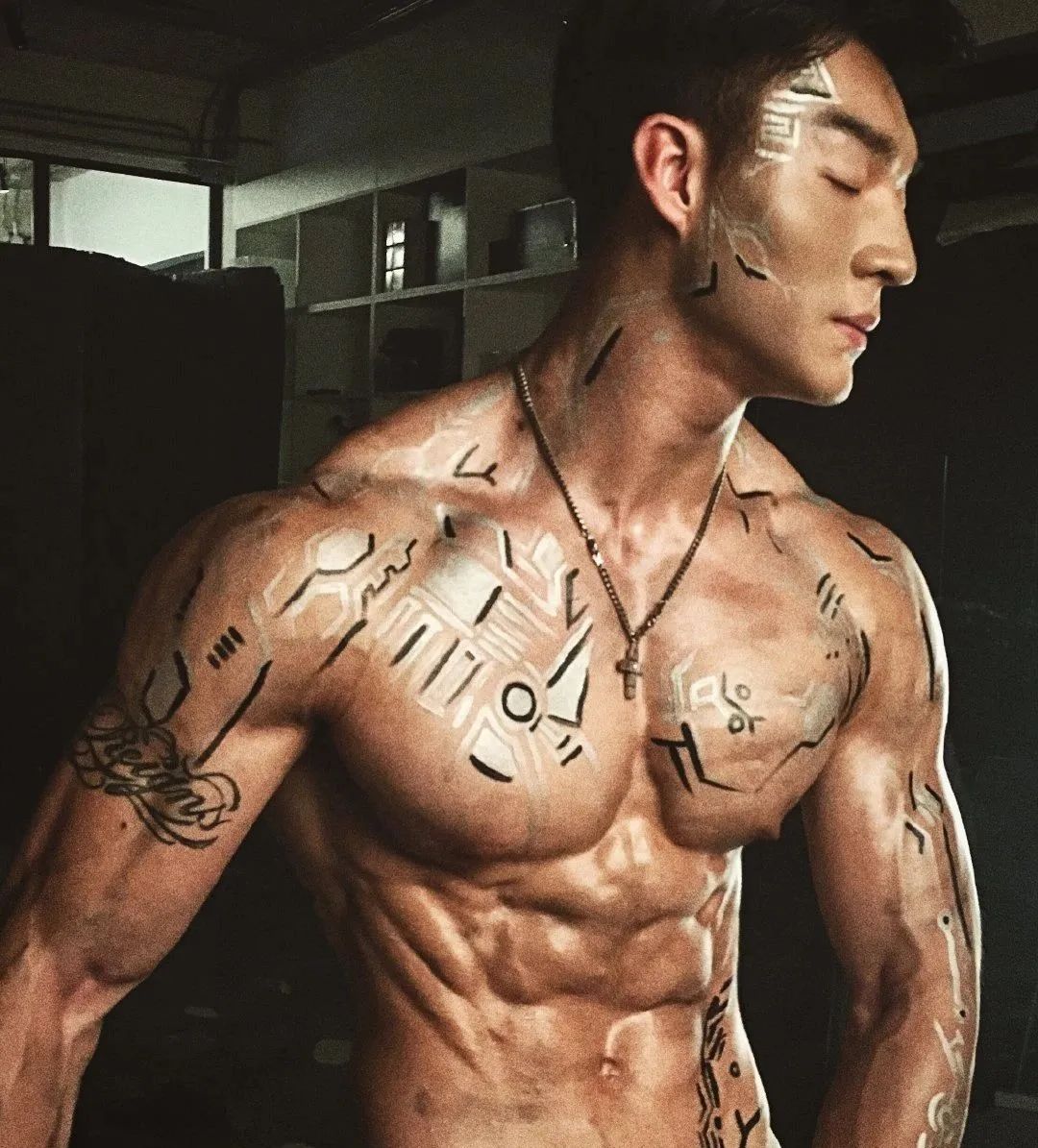 185CM 肌肉奶爸拍写真出圈，我真的超可以