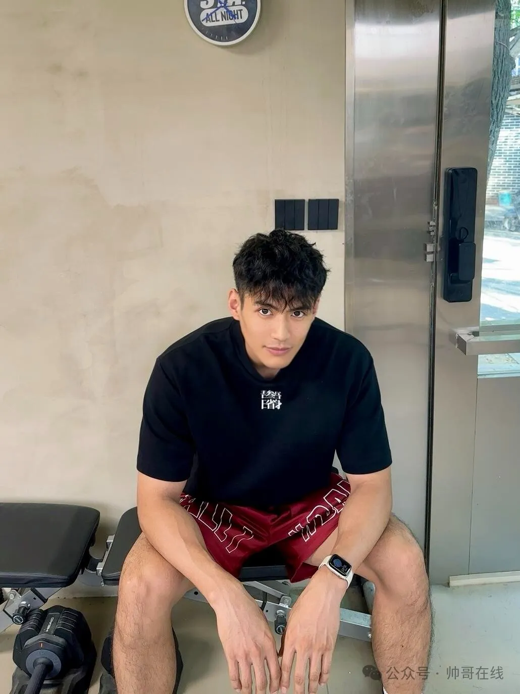 193CM 大长腿健身帅哥，可以和你谈恋爱吗？