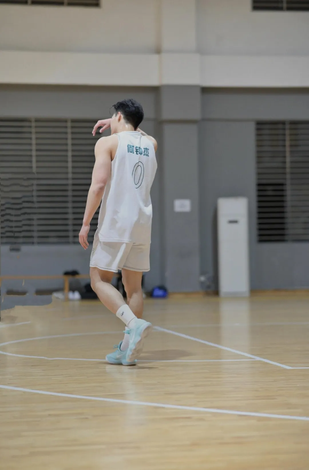 185CM 武汉体育学院篮球特长生，刚出浴有多好看？