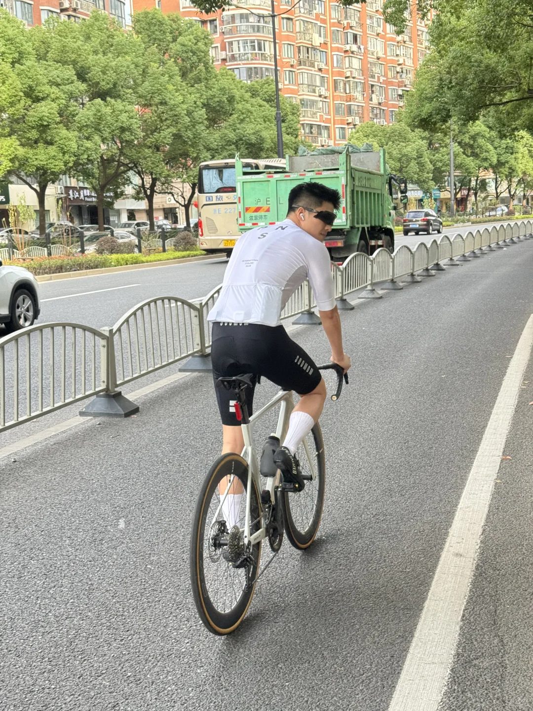 退伍小哥哥清爽短发脂包肌，帅到让人沦陷