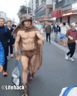 汕头马拉松惊现肌肉灰太狼，这谁顶得住啊