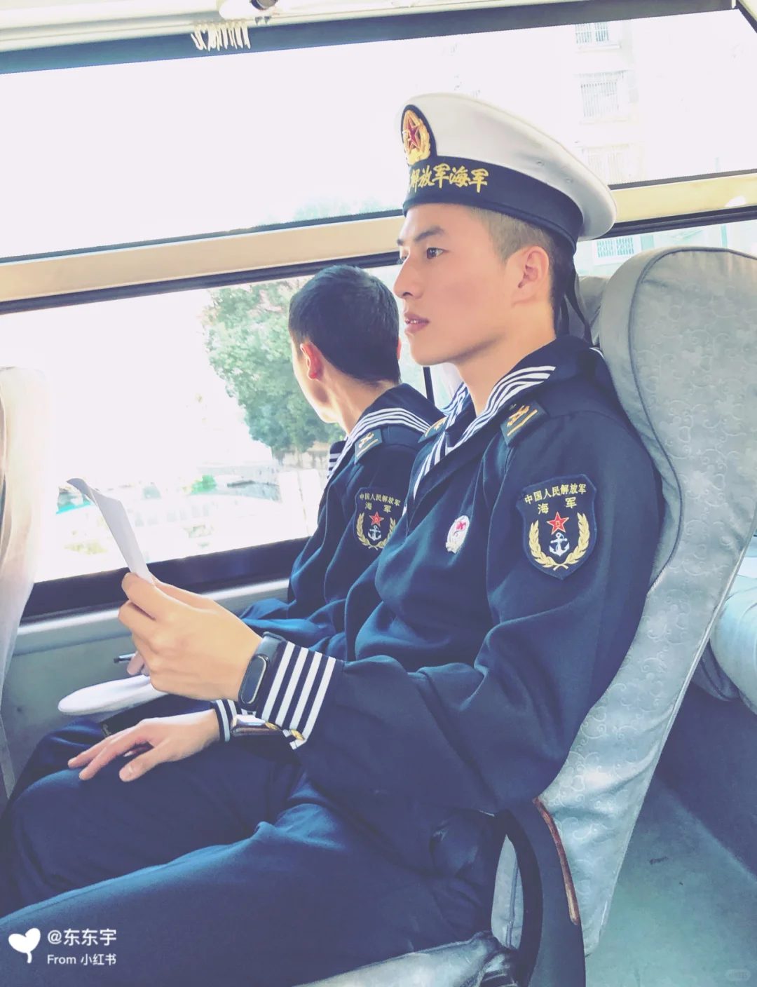 退伍小哥哥清爽短发脂包肌，帅到让人沦陷