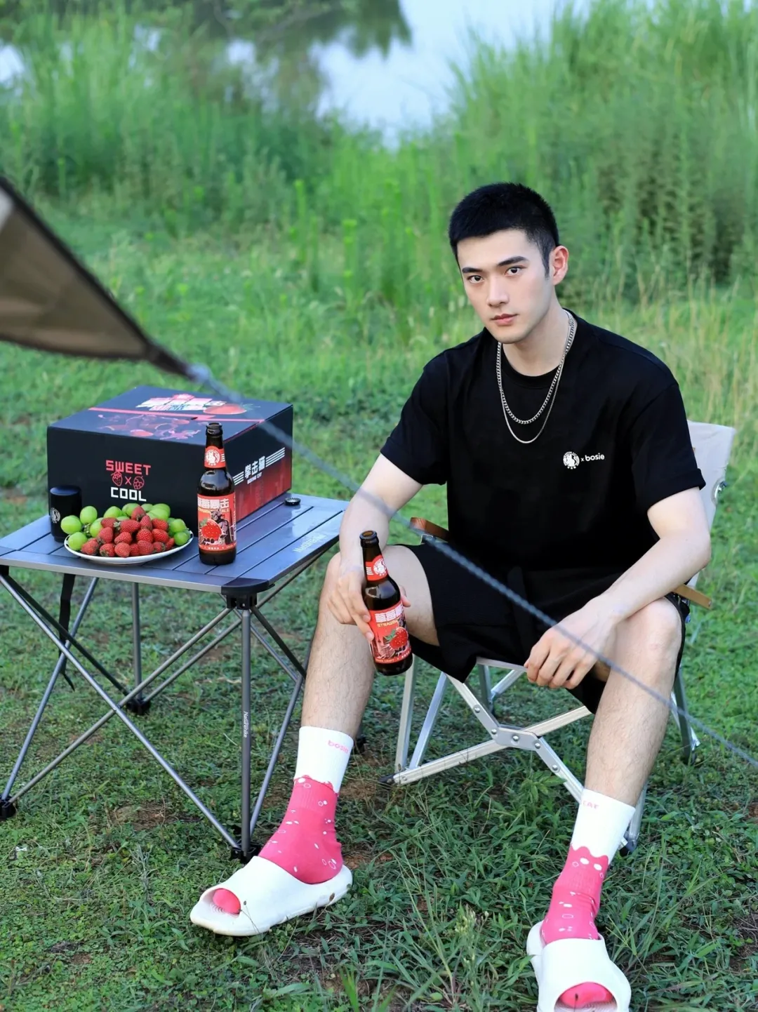 阳光正装小哥哥！腹肌有多惊艳