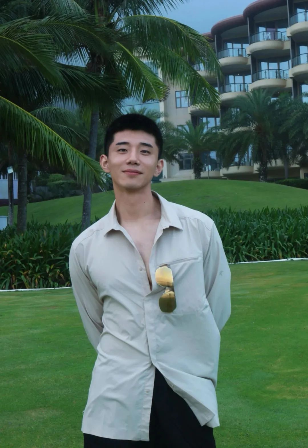 内娱寸头肌肉男菩萨，还是被他发掘了！