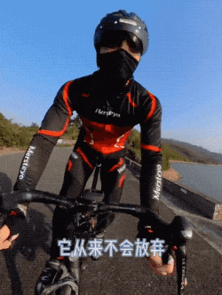 汕头马拉松惊现肌肉灰太狼，这谁顶得住啊