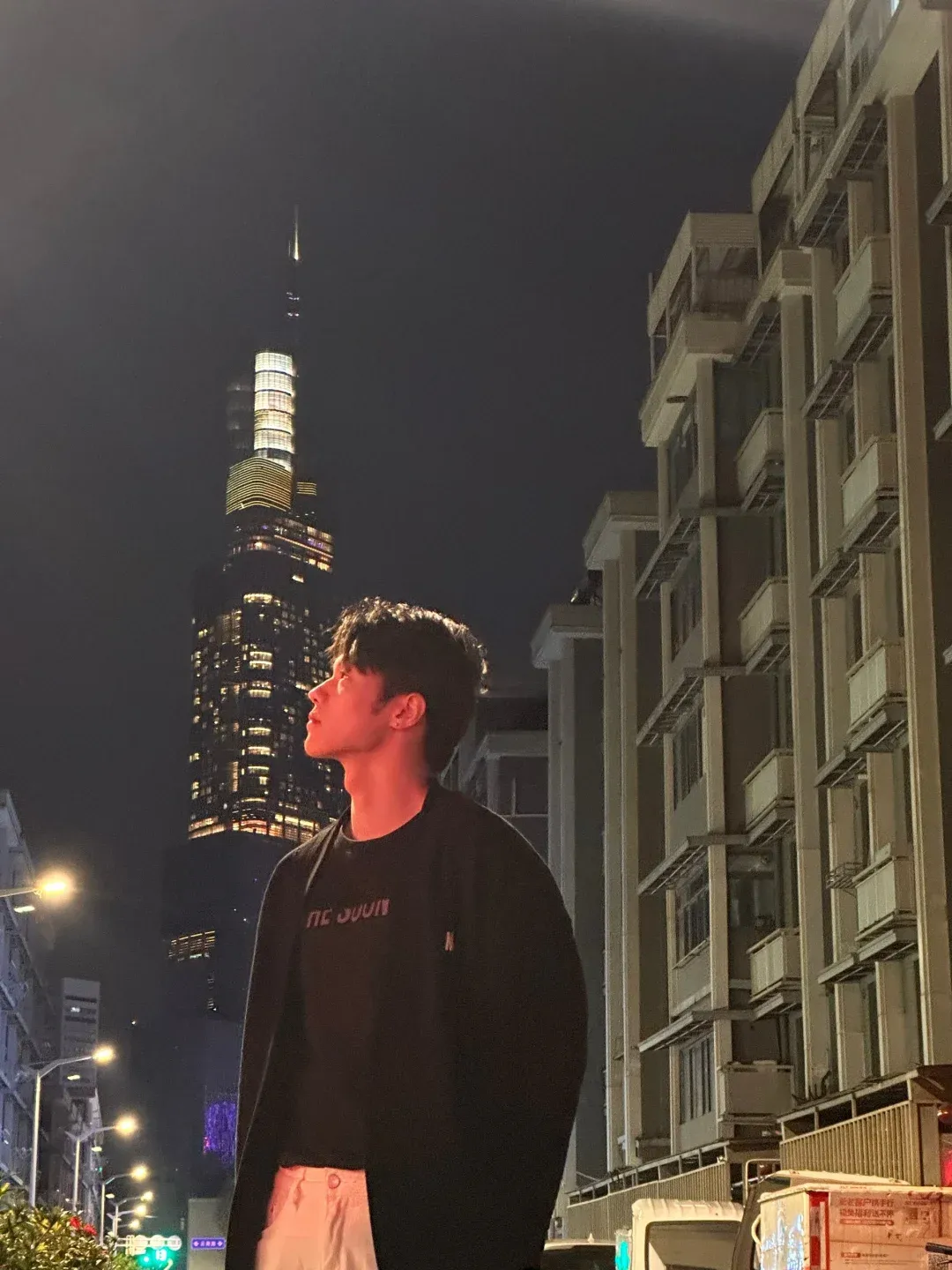 清秀职业律师，薄肌精瘦帅哥