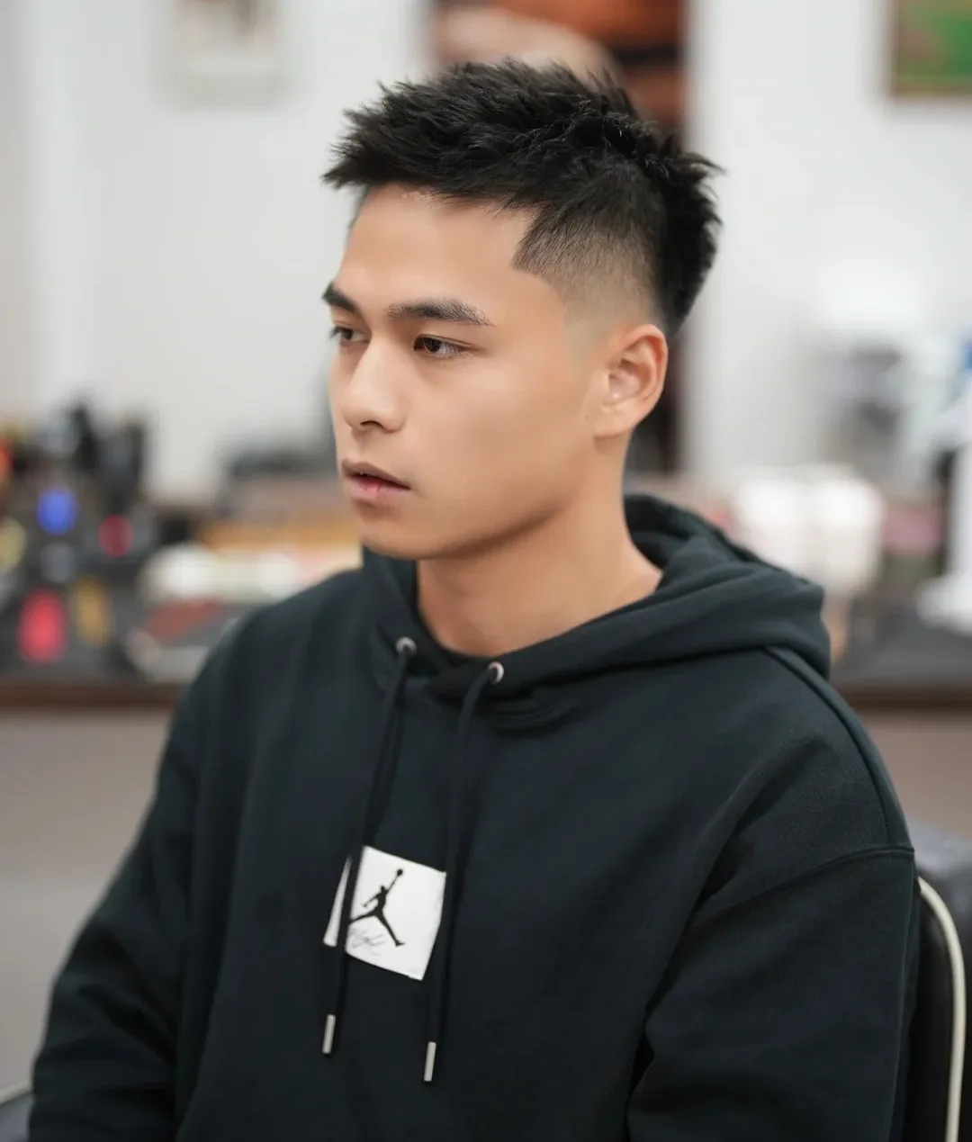 男生剪“两边铲”发型硬朗帅气,这 3 款值得尝试,剪完不帅你打我 男生剪“两边铲”发型硬朗帅气,这 3 款值得尝试,剪完不帅你打我