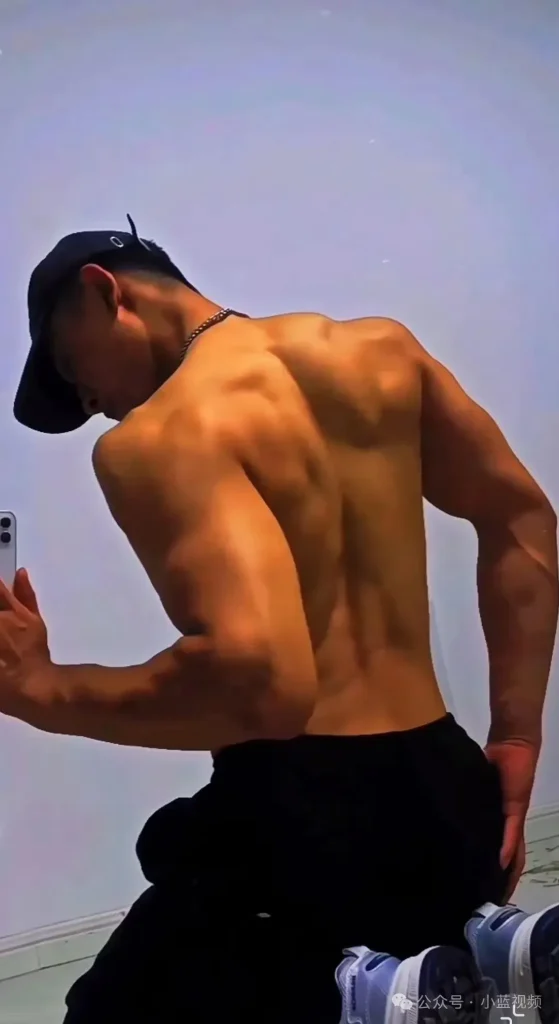 180cm 山东黑皮肌肉汉子，厚实强壮有力！