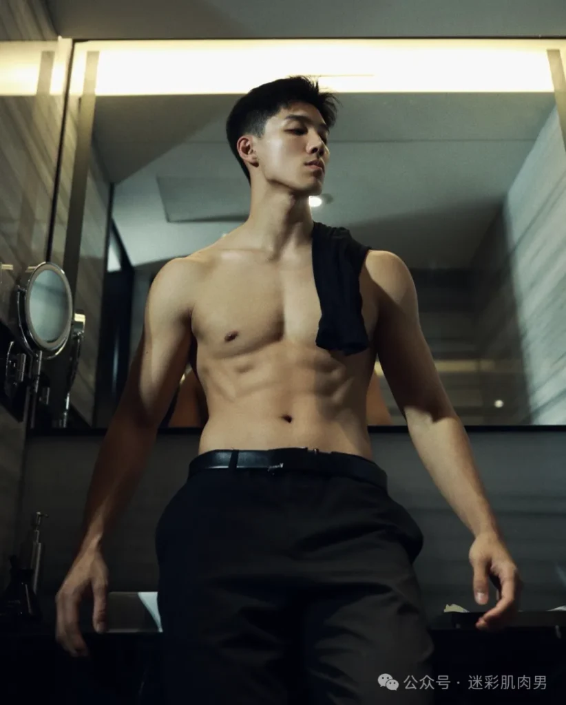 打篮球脱衣的运动男鼻子太顶了？粗壮大长腿实力强！
