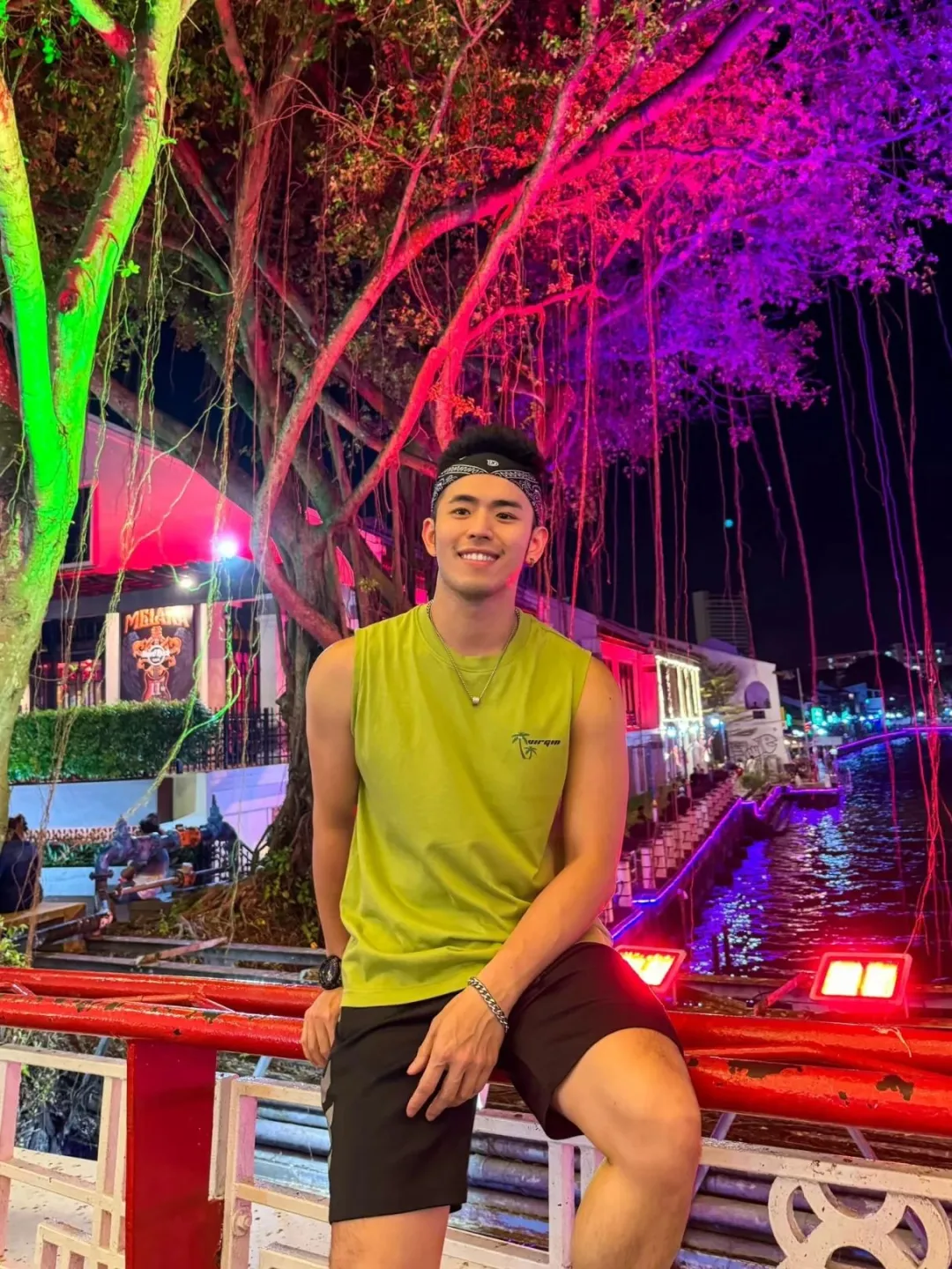 他今年 35 岁了！你敢信吗？！