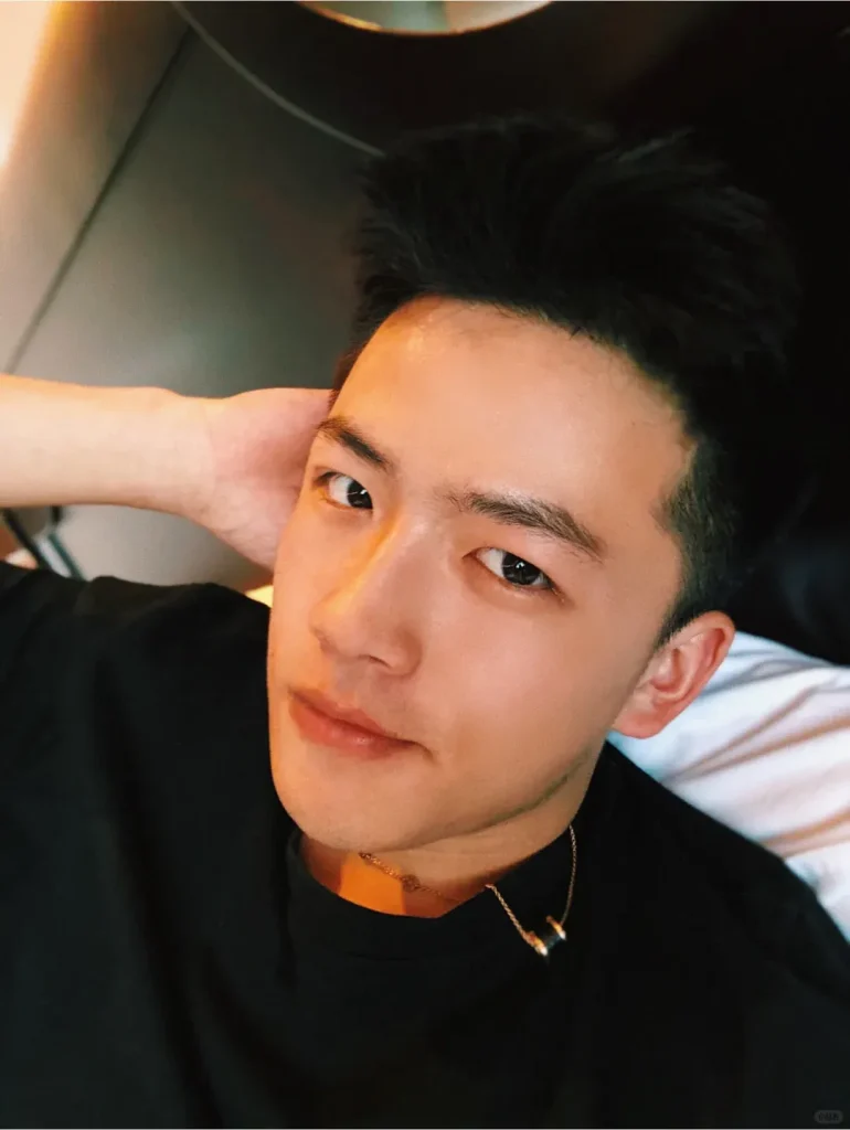 国标舞蹈老师，短发痞帅留子