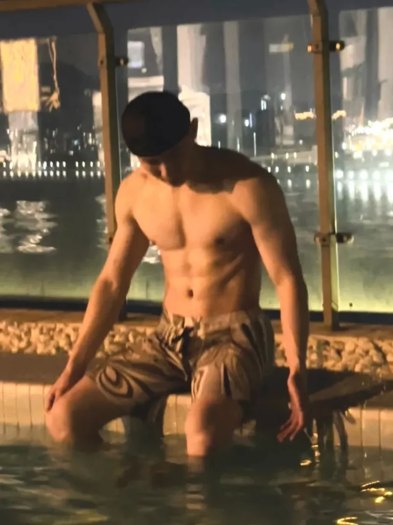 迷彩型男 " 私教！长的太帅啦！
