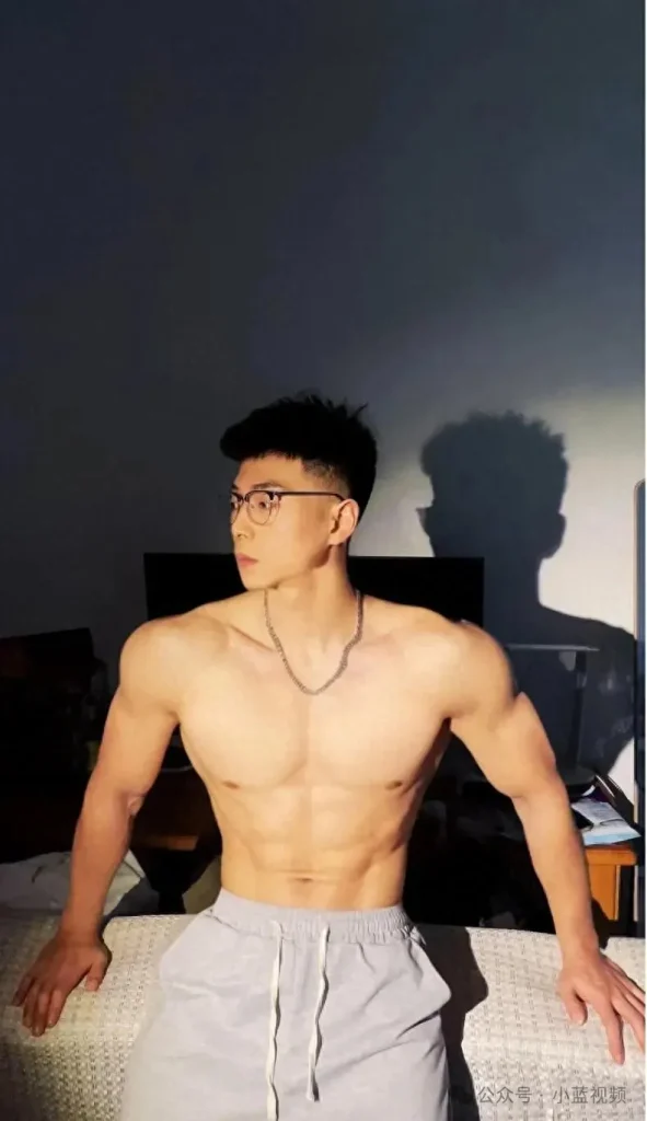 180cm 山东黑皮肌肉汉子，厚实强壮有力！