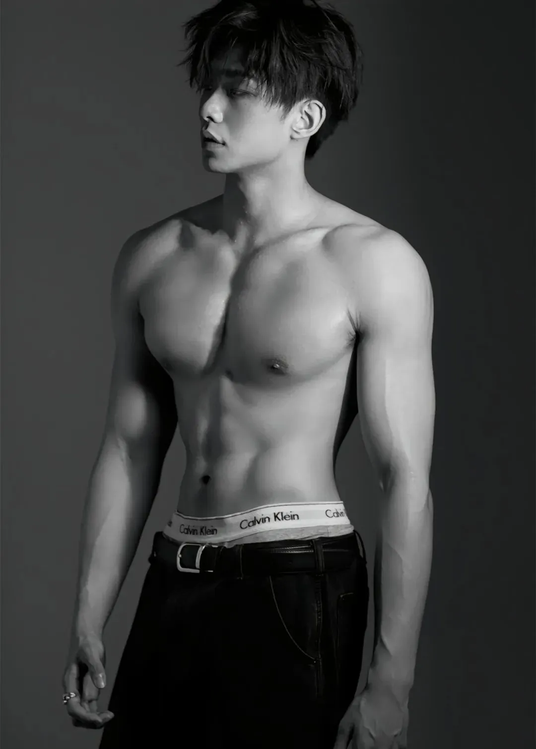 192cm 少年感肌肉帅哥，大鼻子伴郎哥哥！