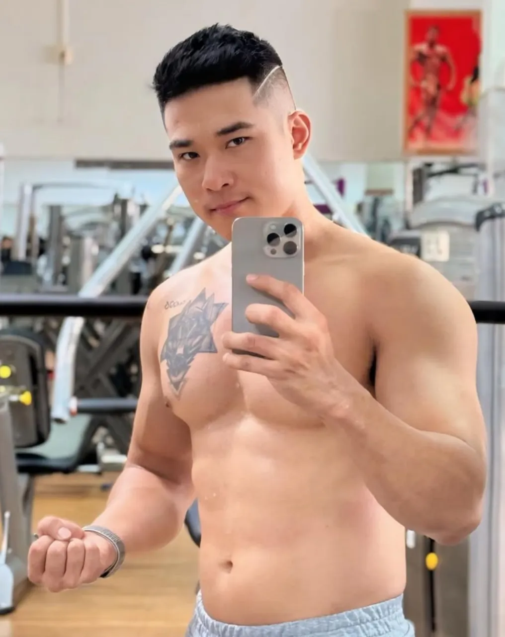 40 岁男人别乱剪发型了！这 3 款造型轻熟帅气，尽显硬朗型男魅力！
