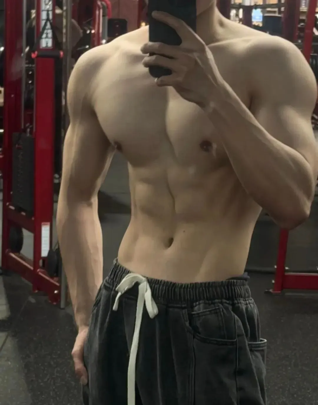 183cm 浙江人鱼线肌肉立体男大！
