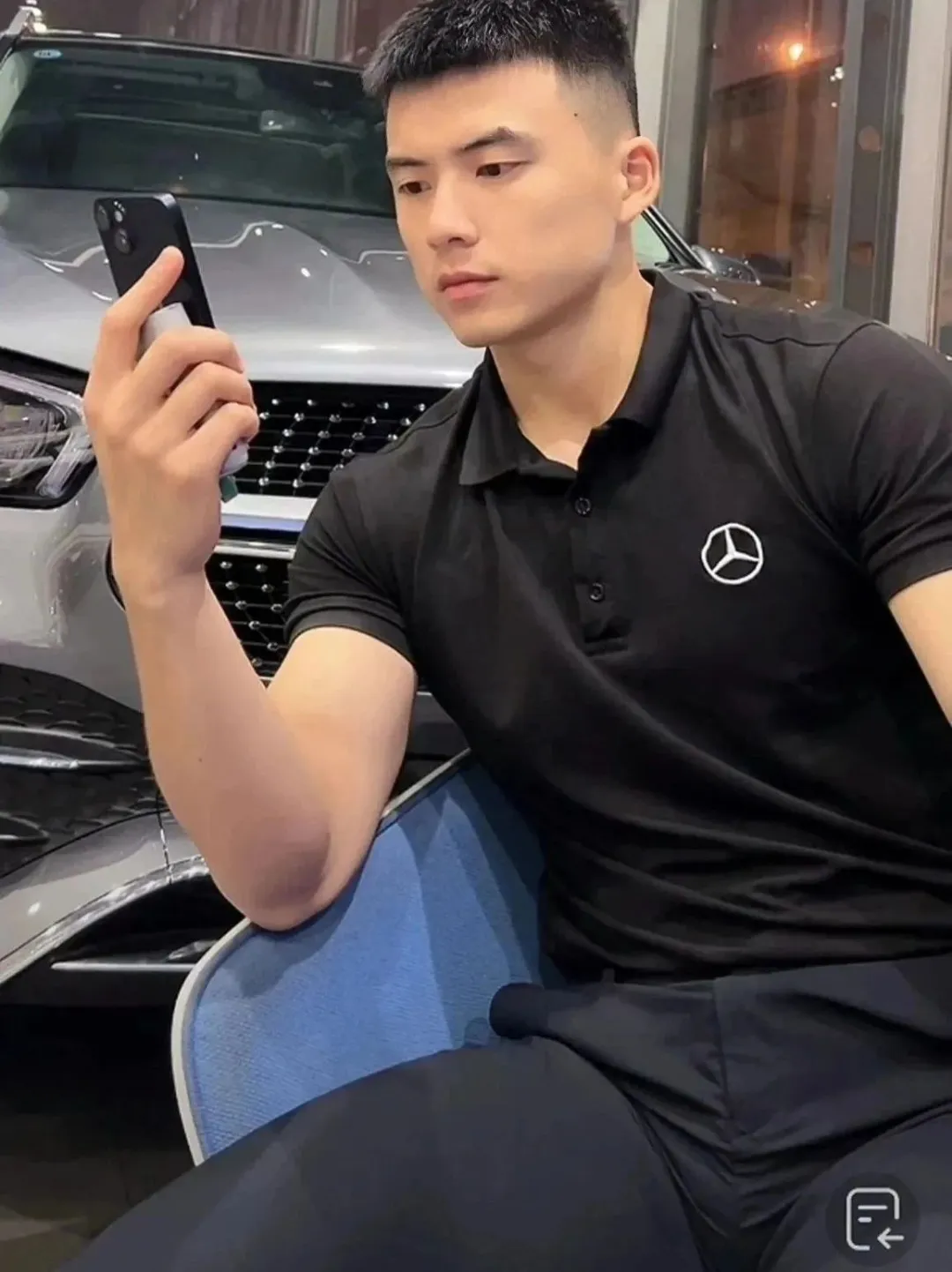 壹臣直播回归！正装男主播谈争议事件，粉丝们反应如何？
