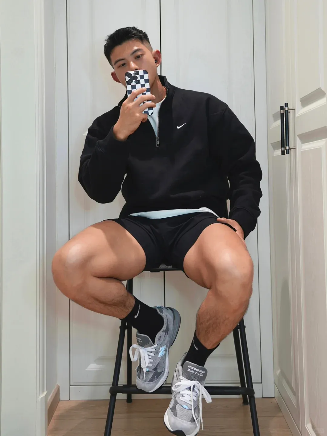 双开门大只型男，那好看的后背