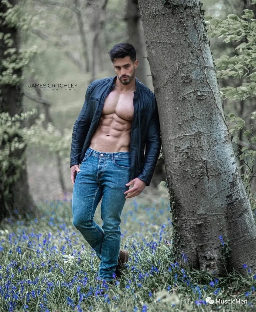 增肌减脂计划:减掉小肚腩,打造腱子肉身材! 增肌减脂计划:减掉小肚腩,打造腱子肉身材!