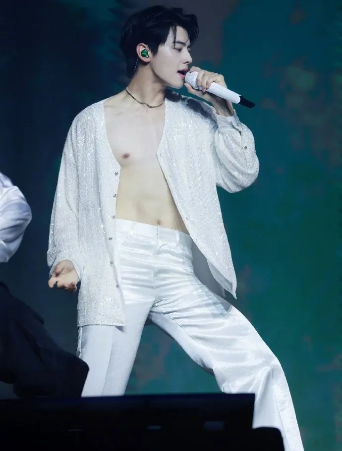 KPOP 男爱豆排名出炉：内娱占一半，王嘉尔各大平台断层第一！
