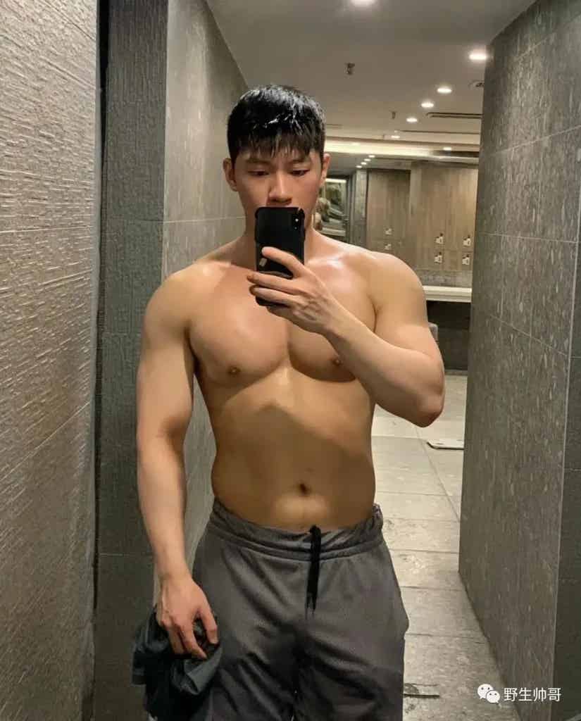 每天早上看会帅哥，又是精神满满的一天